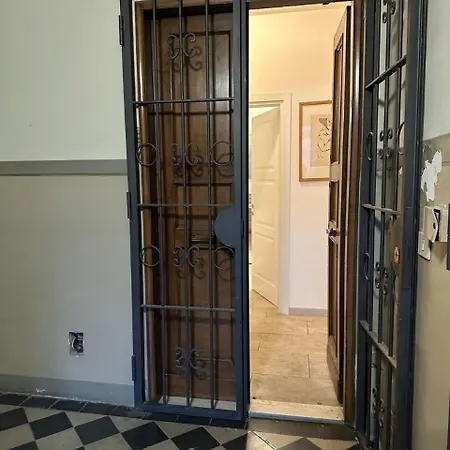 Apartament De' Servi Al Duomo - Charming Italy Tour *