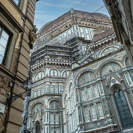 De' Servi Al Duomo - Charming Italy Tour *
