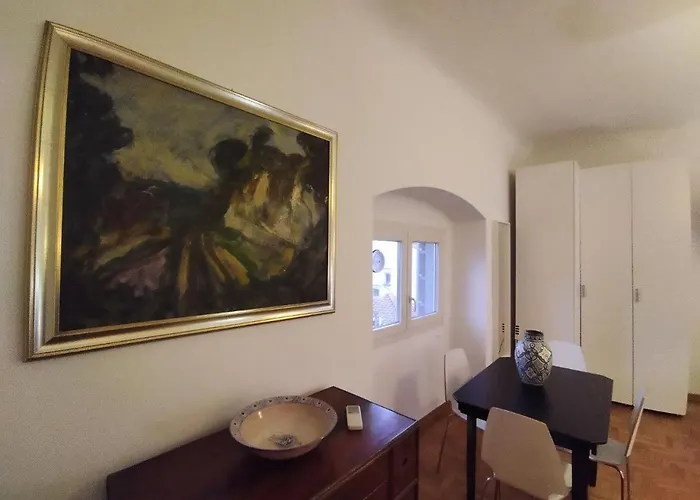 Apartment De' Servi Al Duomo - Charming Italy Tour